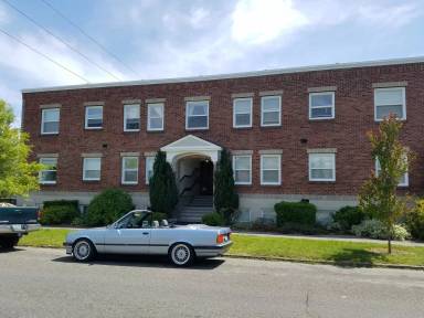 Main picture of 1402 Earnest S Brazill St