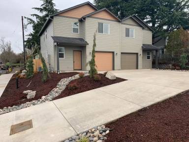 Main picture of 3301 Lincoln Ave