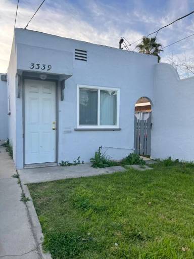 Main picture of 3339-47 Franklin Ave