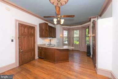 Main picture of 5911 Greene St