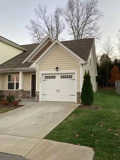 Main picture of 5508 Hamilton Cir
