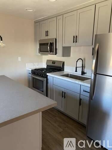 Main picture of 2074 Newton Ave