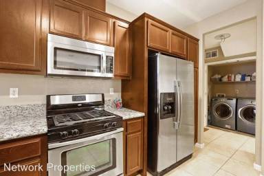 Main picture of 304 Cezanne Ln
