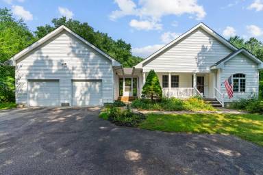 Main picture of 118 Richmond Townhouse Rd
