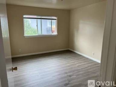 Main picture of 240 E Okeefe St