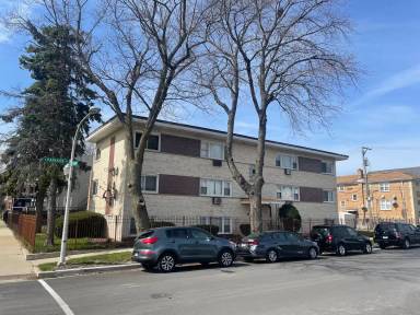Main picture of 700 N Parkside Ave