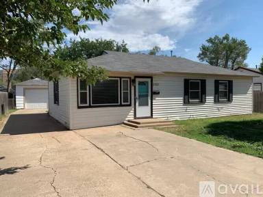 Main picture of 2707 3rd Ave