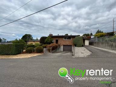 Main picture of 924 S 226th Pl