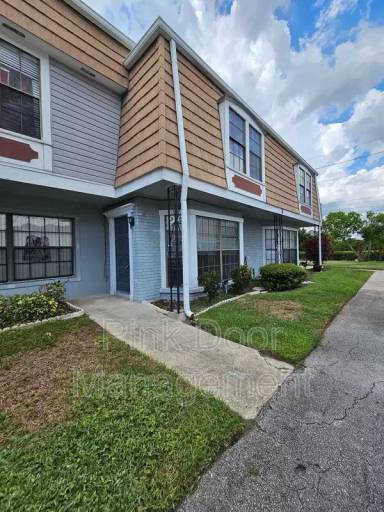 Main picture of 6057 Village Cir