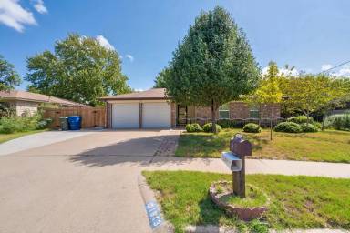 Main picture of 1813 Pleasant Ln