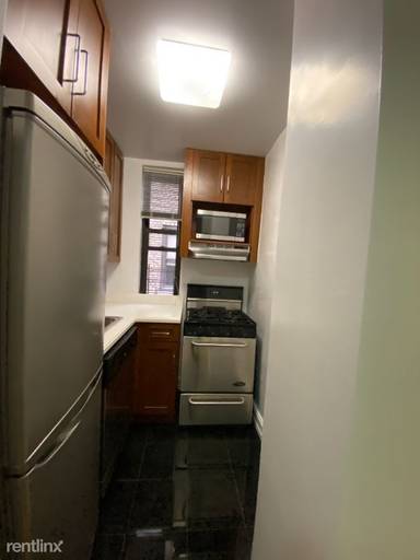 Main picture of 146 W 79th St