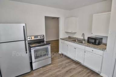 Main picture of 2426 Cincinnati Ave