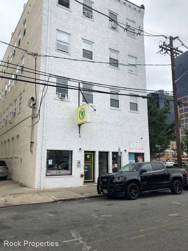 Main picture of 21 Prospect St