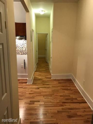 Main picture of 454 West 57th St
