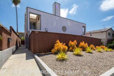 Main picture of 4771 Jewell St