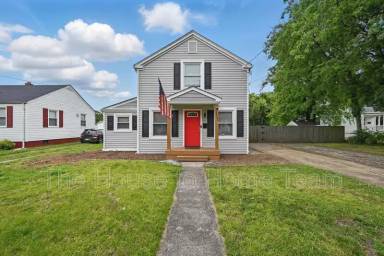 Main picture of 3521 Brest Ave