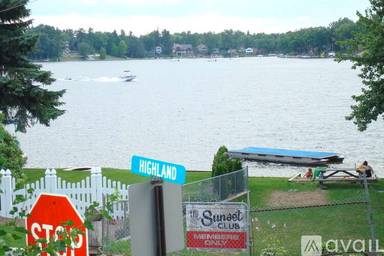 Main picture of 81 Highland Ave