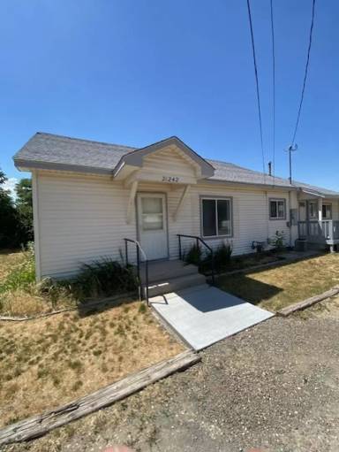 Main picture of 21242 Main St