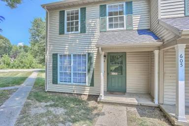 Main picture of 605 English Creek Ct
