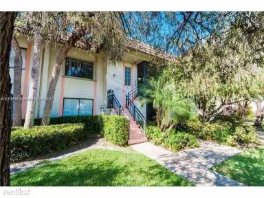 Main picture of 417 Lakeview Dr