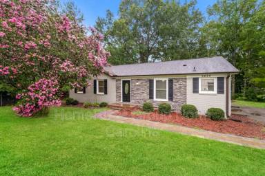 Main picture of 5650 Chancellorsville Dr