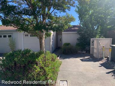Main picture of 90 Knolls Ln