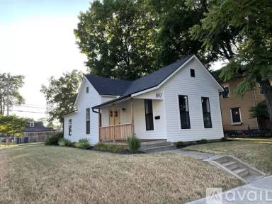 Main picture of 897 S 9th St