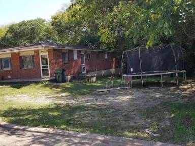 Main picture of 1206 Sholar Ave