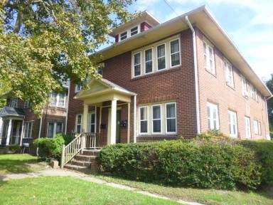 Main picture of 689 Schiller Ave
