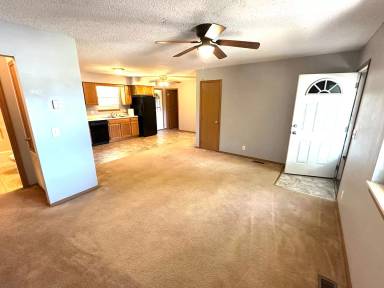 Main picture of 1707 Iowa Ave