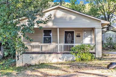 Main picture of 2423 Avenue T