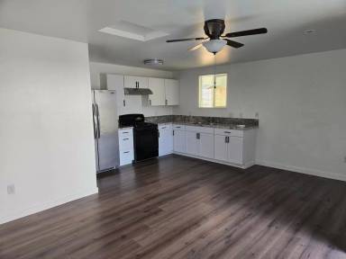 Main picture of 289 W Belleview Ave