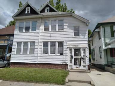 Main picture of 102 Melrose Ave