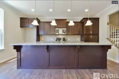 Main picture of 545 Metro Sta