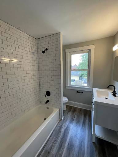 Main picture of 560 Southwood Ave