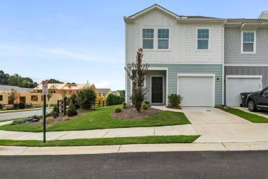 Main picture of Grand Central Way Condominiums