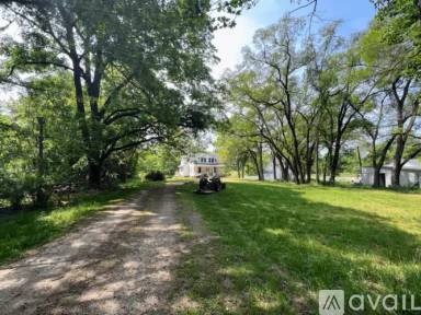 Main picture of 1276 Blue Star Hwy
