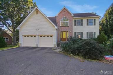Main picture of 563 Ryders Ln