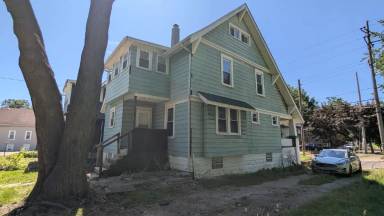 Main picture of 443 W Thornton St