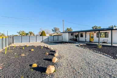 Main picture of 56831 Little League Dr