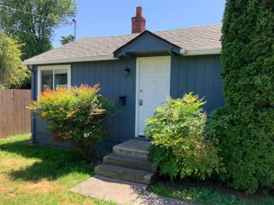 Main picture of 1570 W 8th Ave