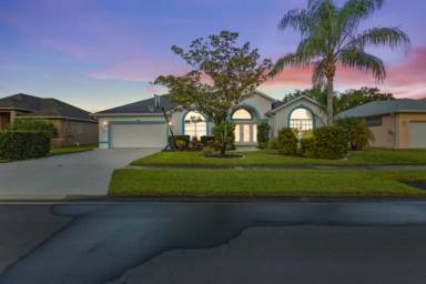 Main picture of 126 San Remo Dr