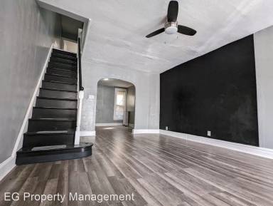 Main picture of 6526 Regent St
