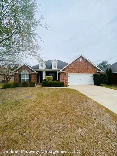 Main picture of 102 Norfolk Cir
