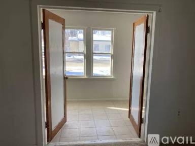 Main picture of 503 Swink Ave