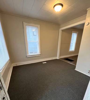 Main picture of 425 SW Taylor St