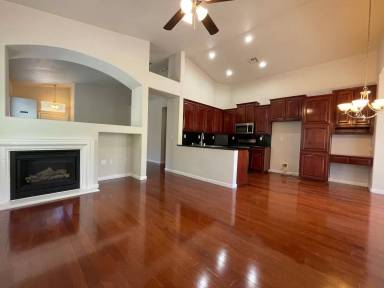 Main picture of 484 Lone Spur Dr