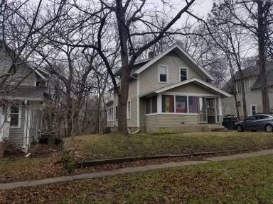 Main picture of 3105 Woodland St