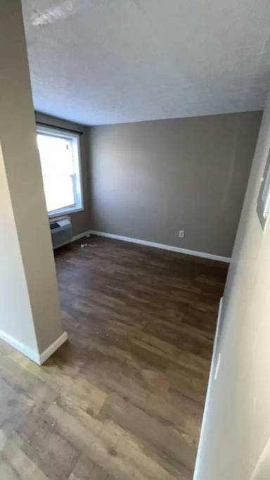 Main picture of 1586 Martha Ct