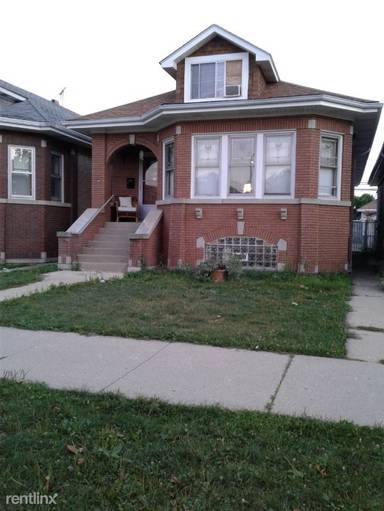 Main picture of 5221 W Schubert Ave